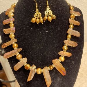 True stones necklace